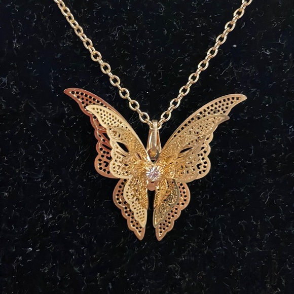 Vintage 14KGP 14K Gold Plated Butterfly Pendant Statement Necklace - Picture 2 of 4